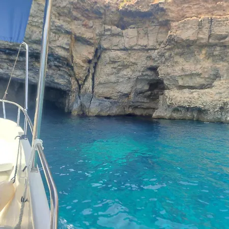 بوتيل Sun Reel Private Charters